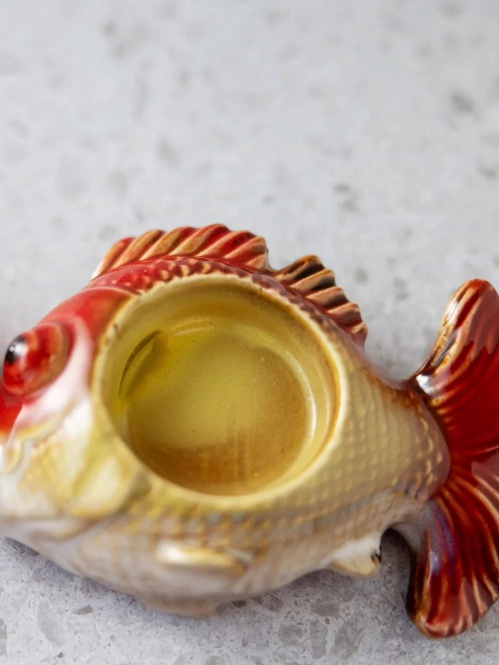 Pair of ceramic fish shaped tea light candle holders made in China red green